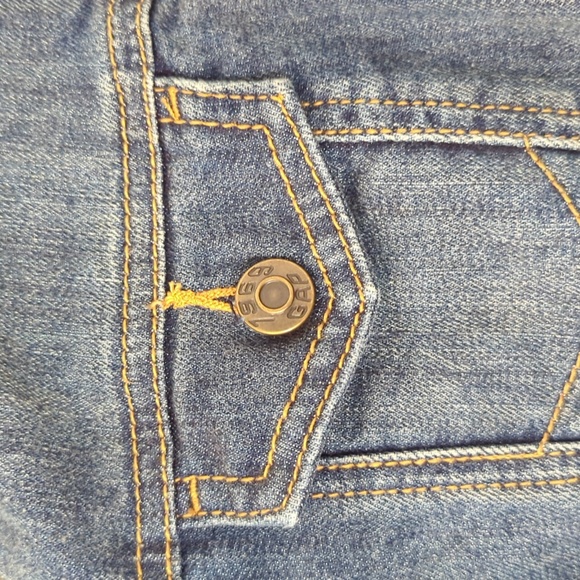 Women's Dark Wash Stretchy Fitted Denim Jacket, M - Picture 4 of 8